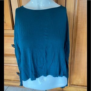 🔥5 for $20 - Nice Top with Lace Back